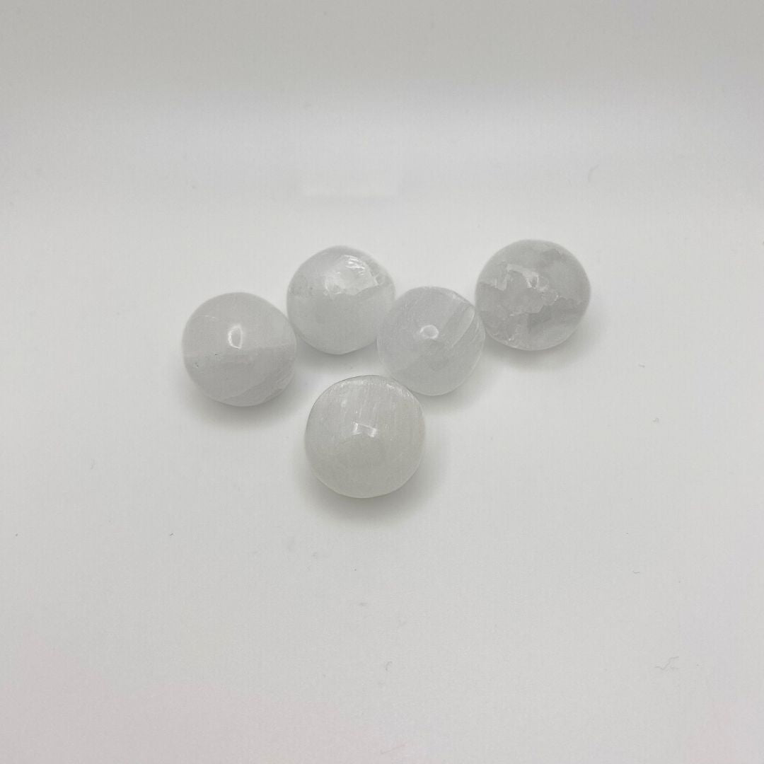 Selenite white tumbled stones